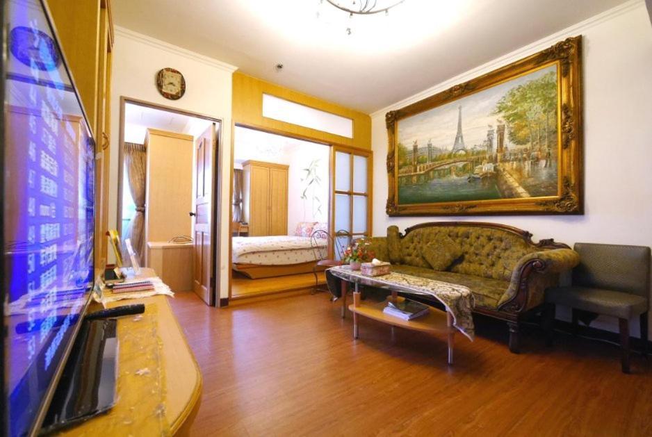 Апартаменты Jia Jia House Гаосюн Экстерьер фото